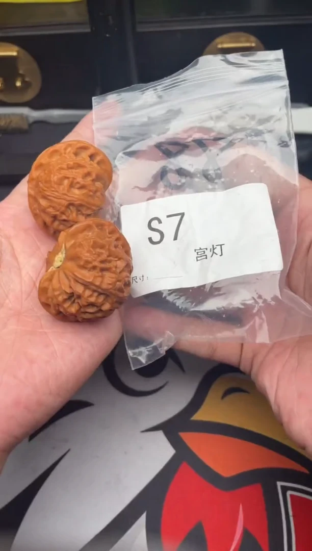 吊坠文玩核桃宫灯40+