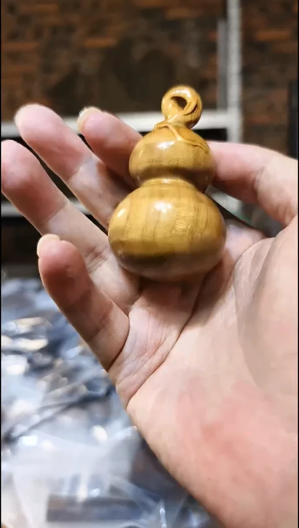 金丝楠     葫芦