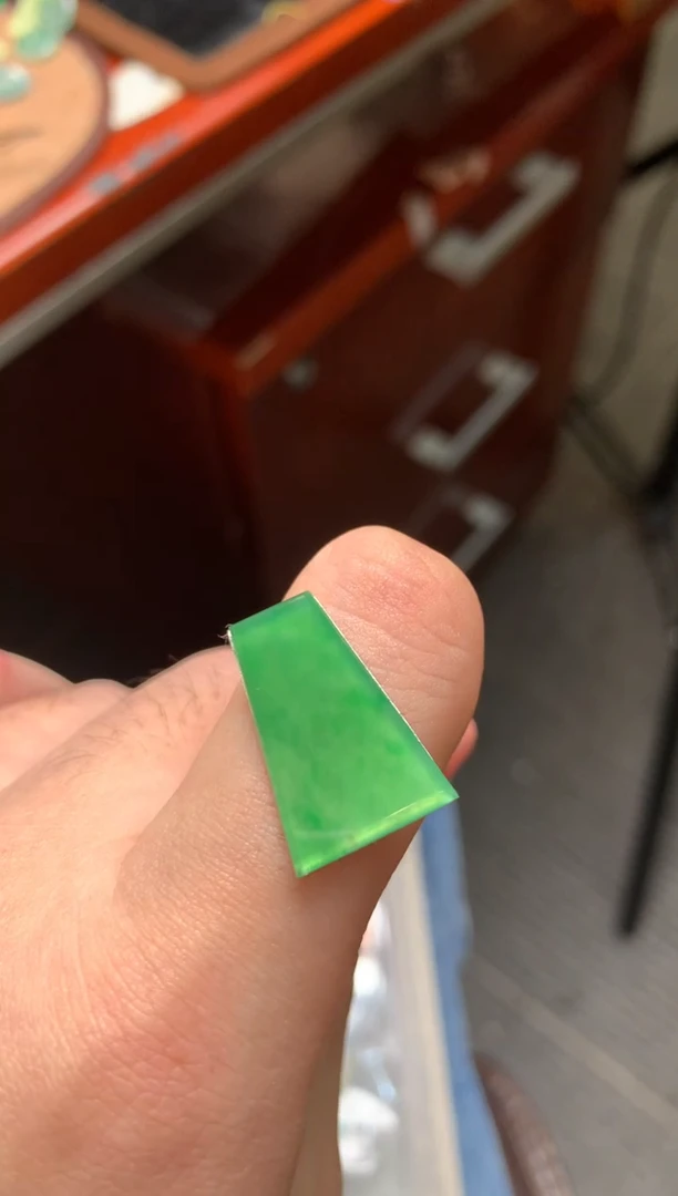 未镶嵌定制翡翠裸玉
