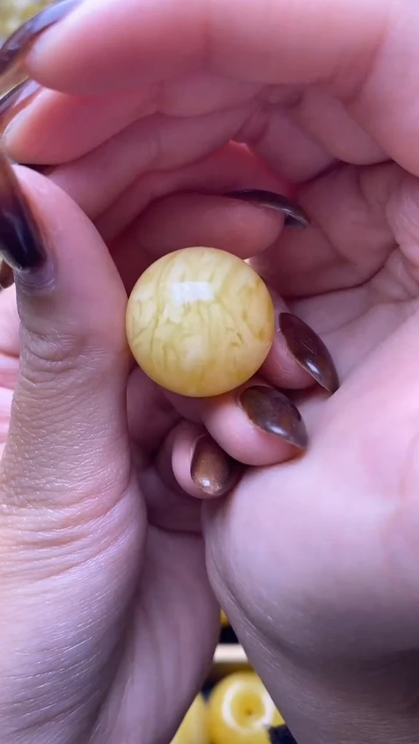 【闪购商品】琥珀裸石未镶嵌蜜蜡.30