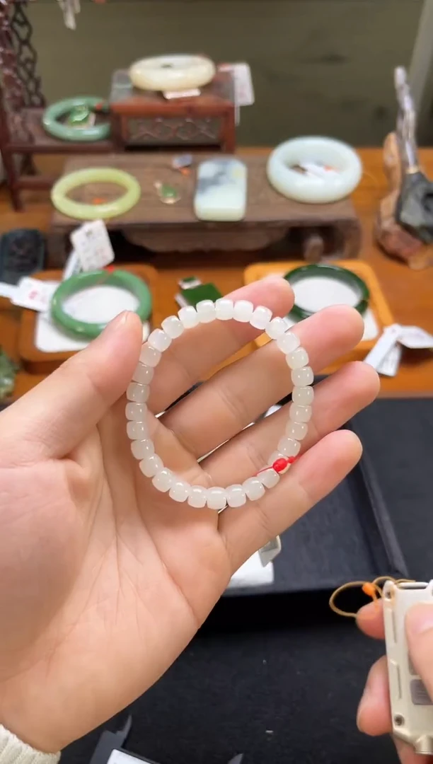 未镶嵌手串和田玉卡7若羌白 极限弧 多样性发一