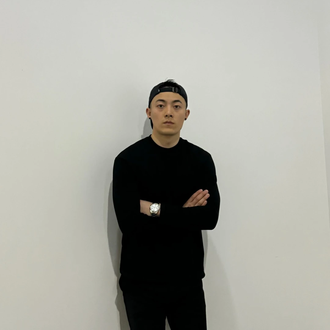 美式简约打底T恤 小领口 正肩索罗娜 速干弹力 圆领 黑白灰长袖男