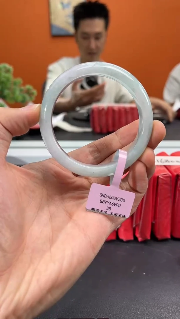 未镶嵌手镯翡翠翡翠手镯1