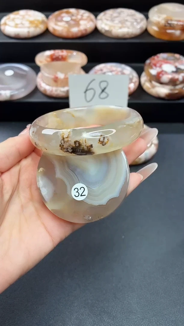 手镯玛瑙/玉髓未镶嵌石英质玉手镯