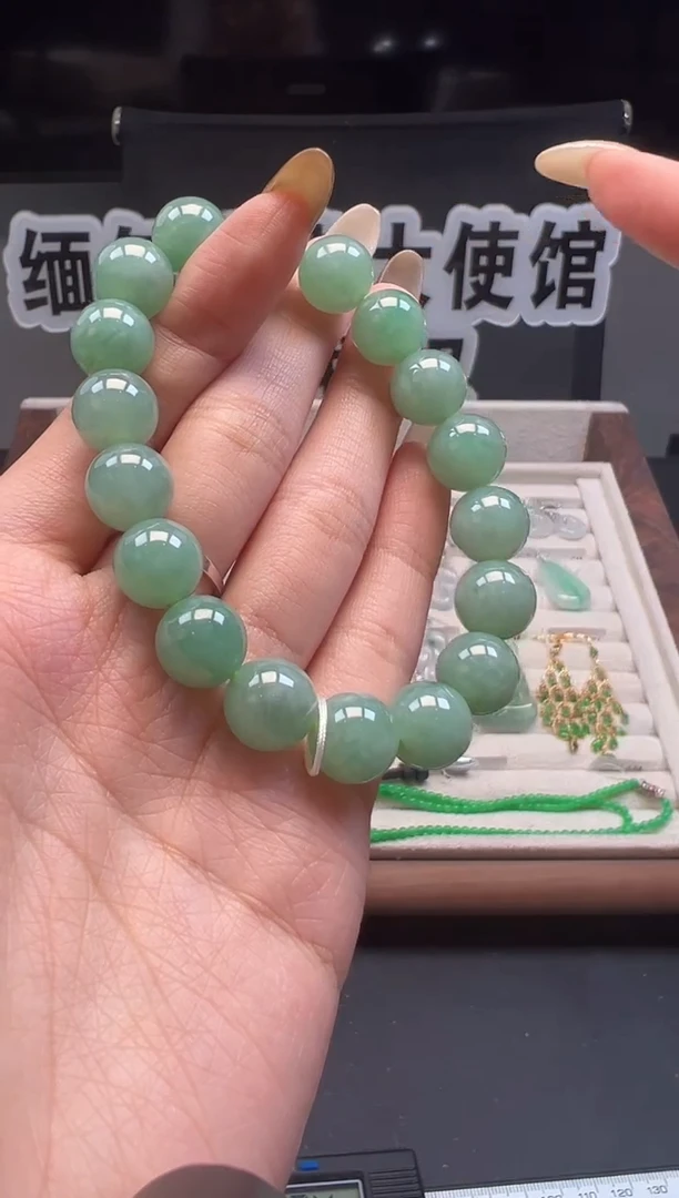 未镶嵌手串翡翠缅甸珠宝严选