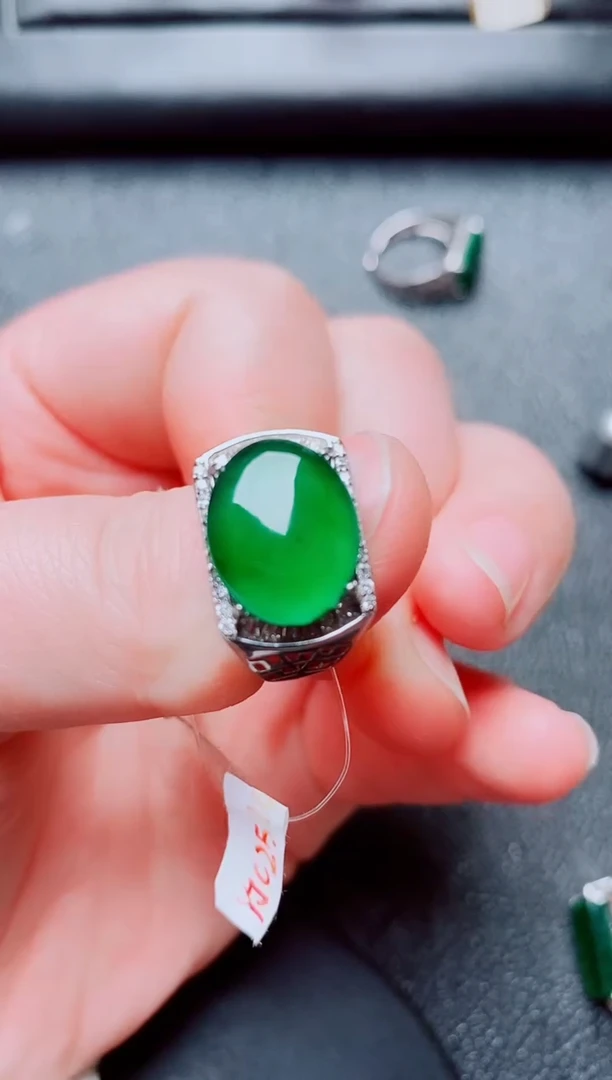 银S925镶嵌戒指翡翠111