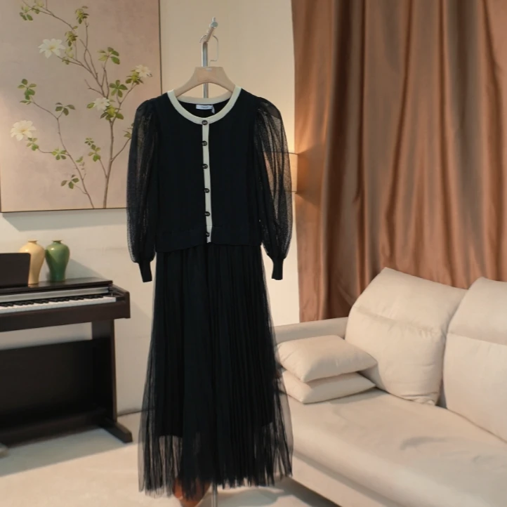 G251 黑色拼色纱网下摆长款连衣裙女 739D41