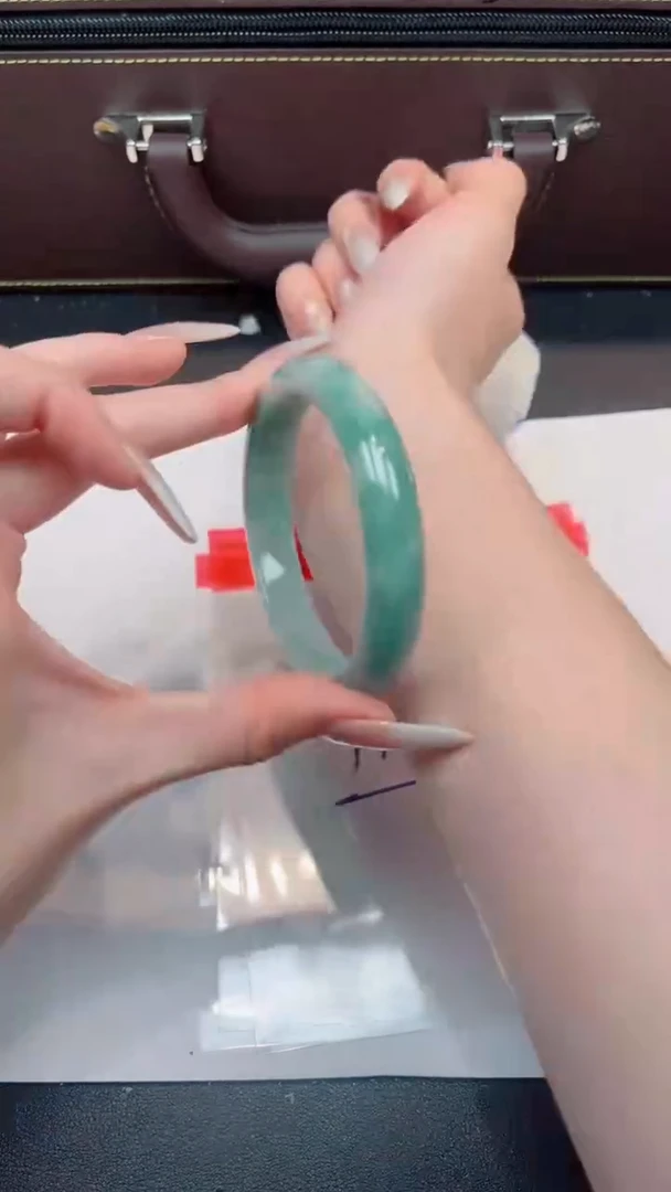 未镶嵌手镯翡翠翡翠手镯断码清默认有瑕NO退换介意勿拍325