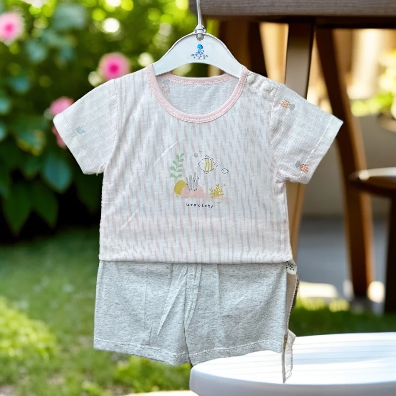 小宝宝夏季纯棉分体套装0-6个月
