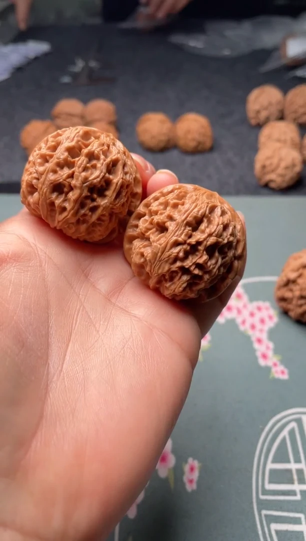 把件文玩核桃w153 水龙纹 40尺