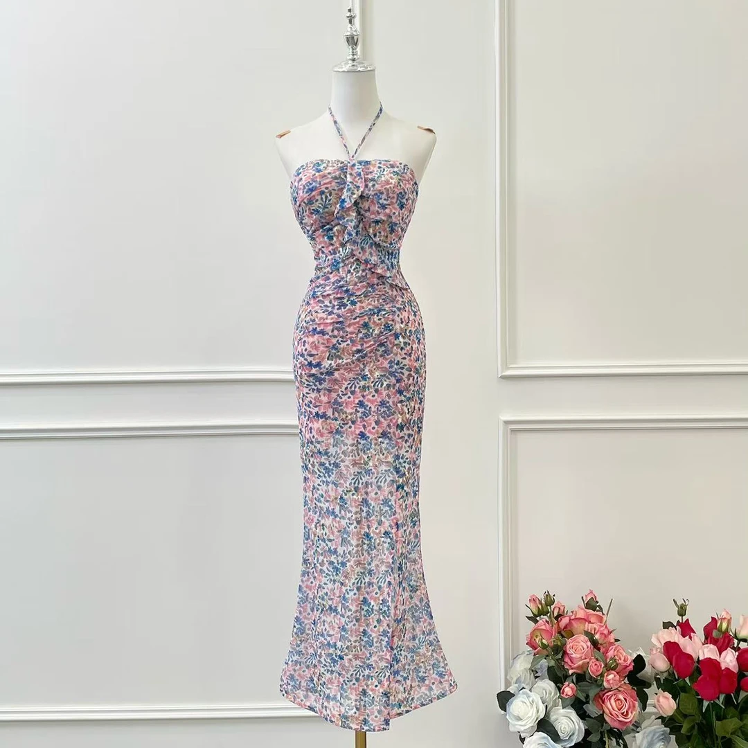 BECHARMING「 花想容」时尚气质显瘦挂脖碎花连衣裙Q0927