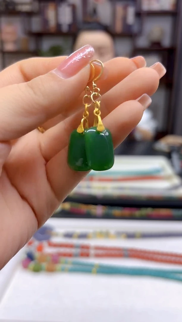 【闪购商品】和田玉（碧玉）耳饰14K金镶嵌E171