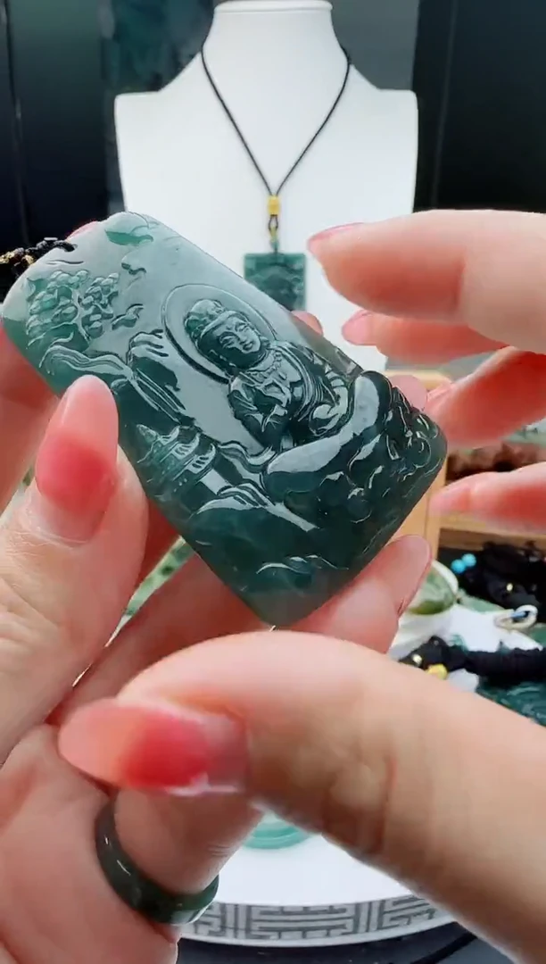 【闪购商品】翡翠颈饰未镶嵌多样性随机一件发货