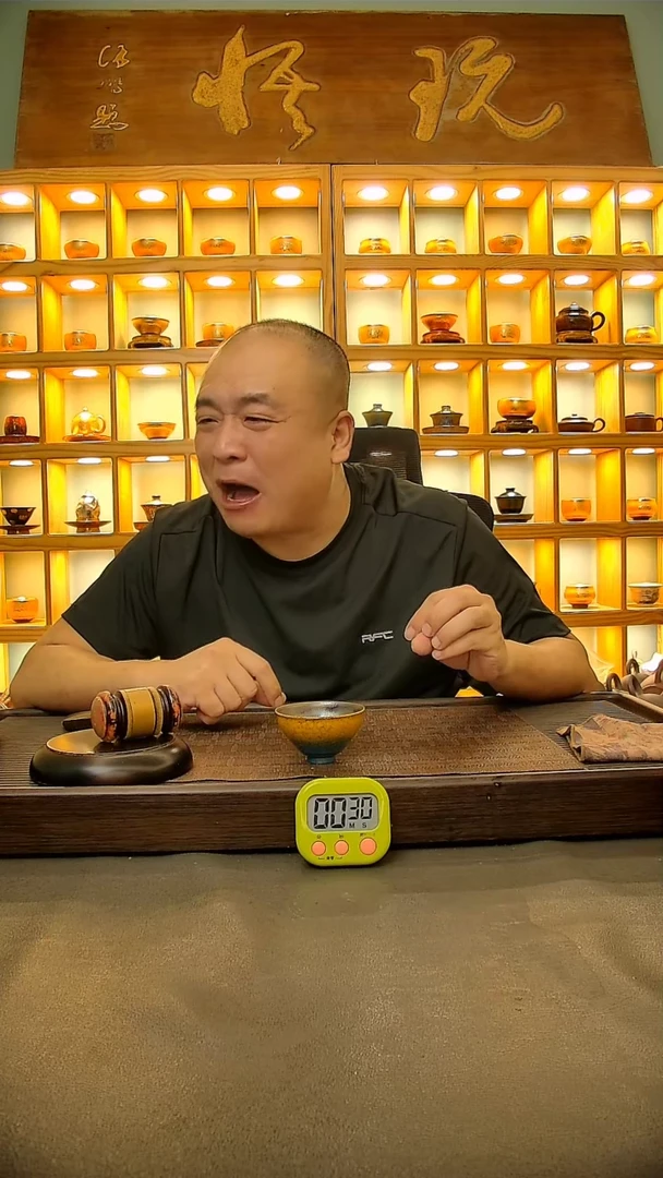 茶盏枫*685.。。。。。