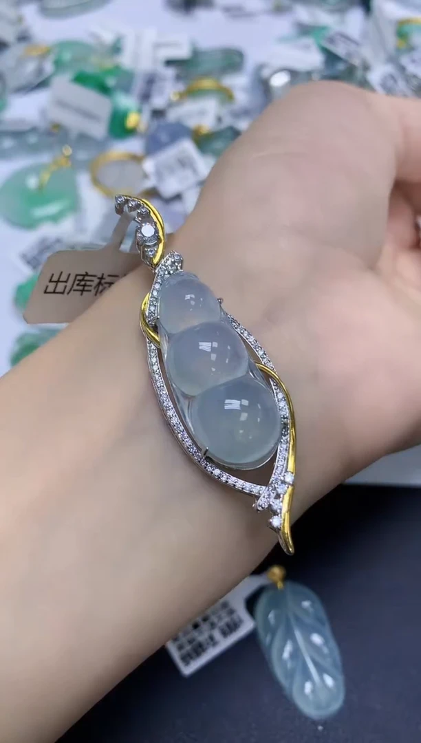 颈饰未镶嵌翡翠天然缅甸翡翠A货百元以上9元证书费自理