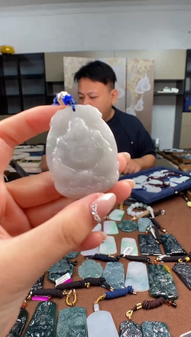 颈饰未镶嵌翡翠多样性发其一