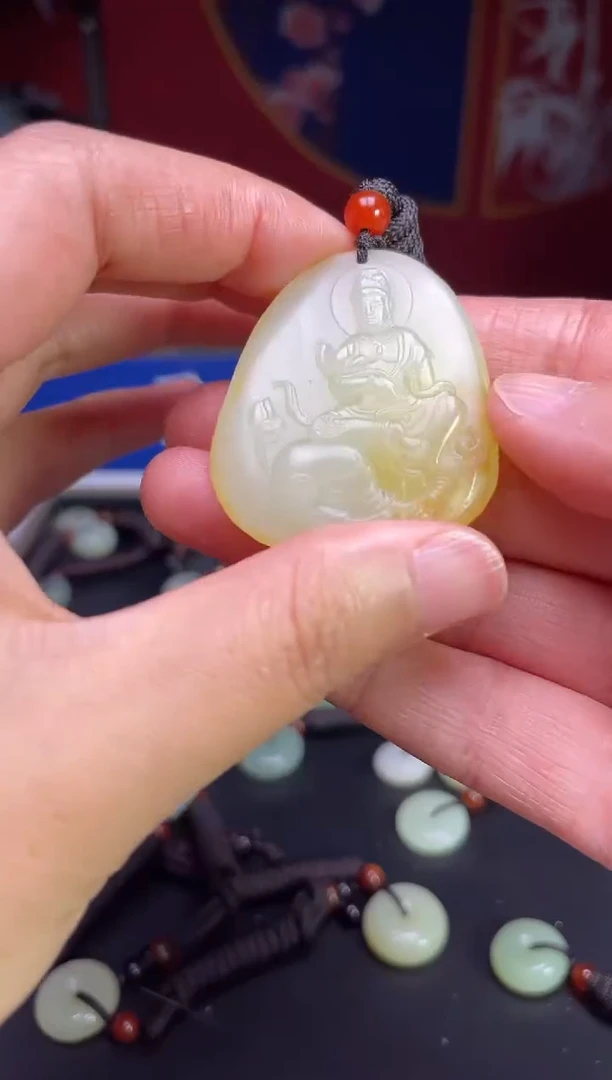 颈饰未镶嵌和田玉1