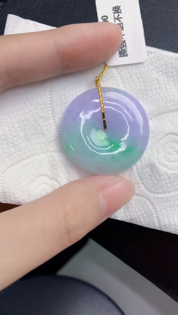 颈饰18K金镶嵌翡翠天然翡翠缅甸A货