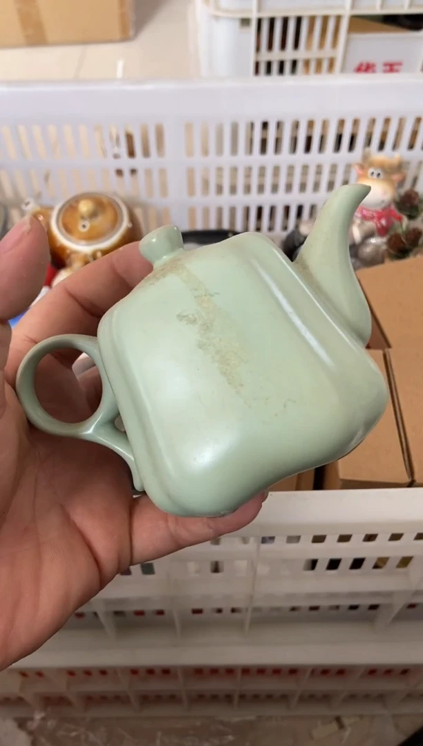 无运费险有瑕疵的摄影的产品有使用过的痕迹有点脏介意勿拍