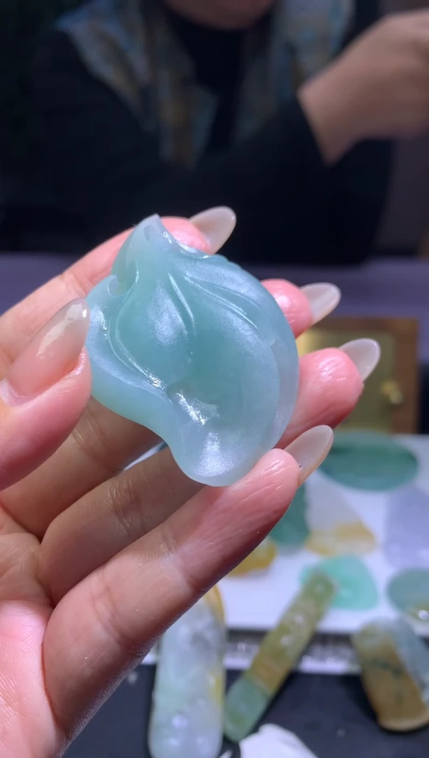 【闪购商品】定制翡翠未镶嵌毛货