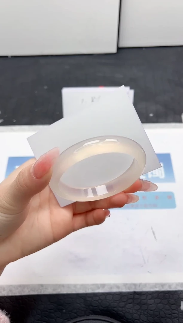 【闪购商品】石英质玉手镯未镶嵌210-53.5