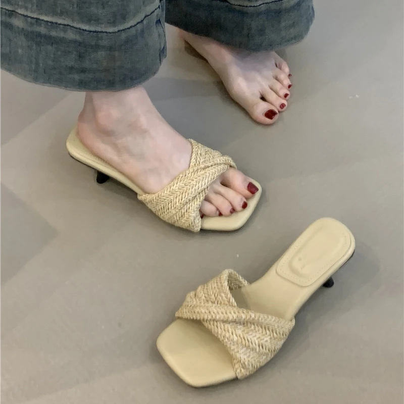 NQL-3668-5草编编织一字带凉拖鞋女2025年夏季扭结粗跟高跟凉鞋女
