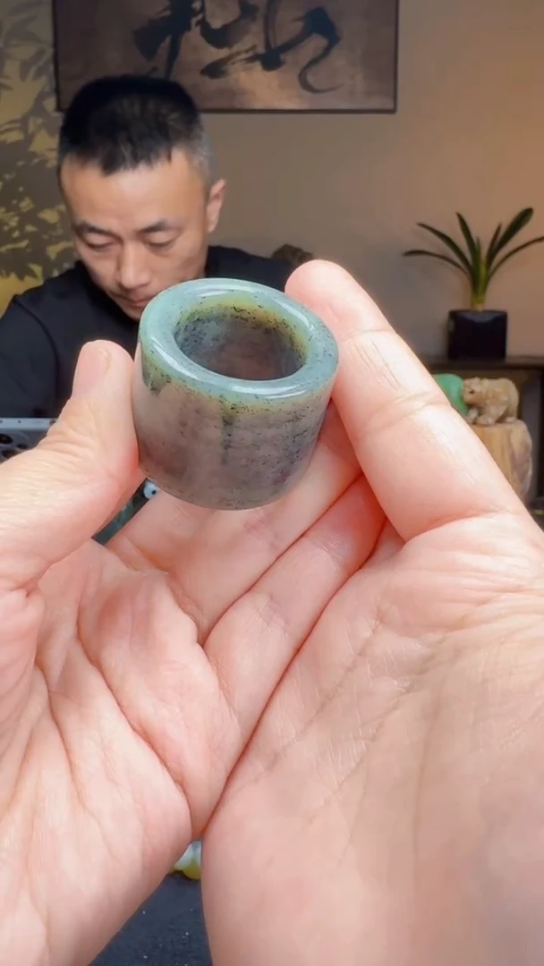 和田玉戒圈未镶嵌青花宽版素圈
