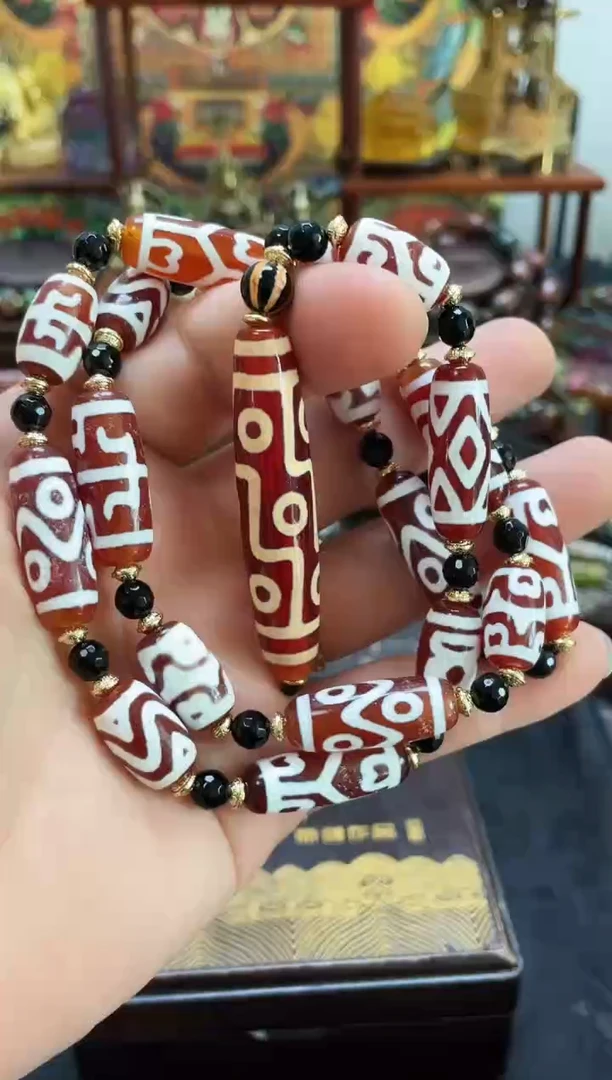 未镶嵌红肉9眼多宝项链颜色图案多样性随机发一条玛瑙/玉髓项链