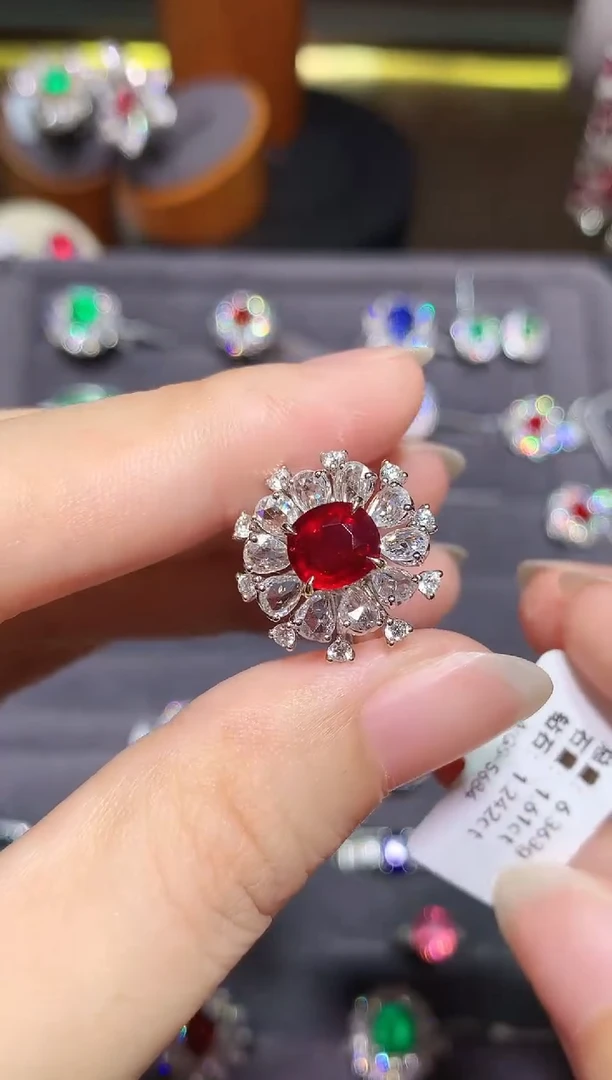 红宝石戒指18K金镶嵌1.61ct