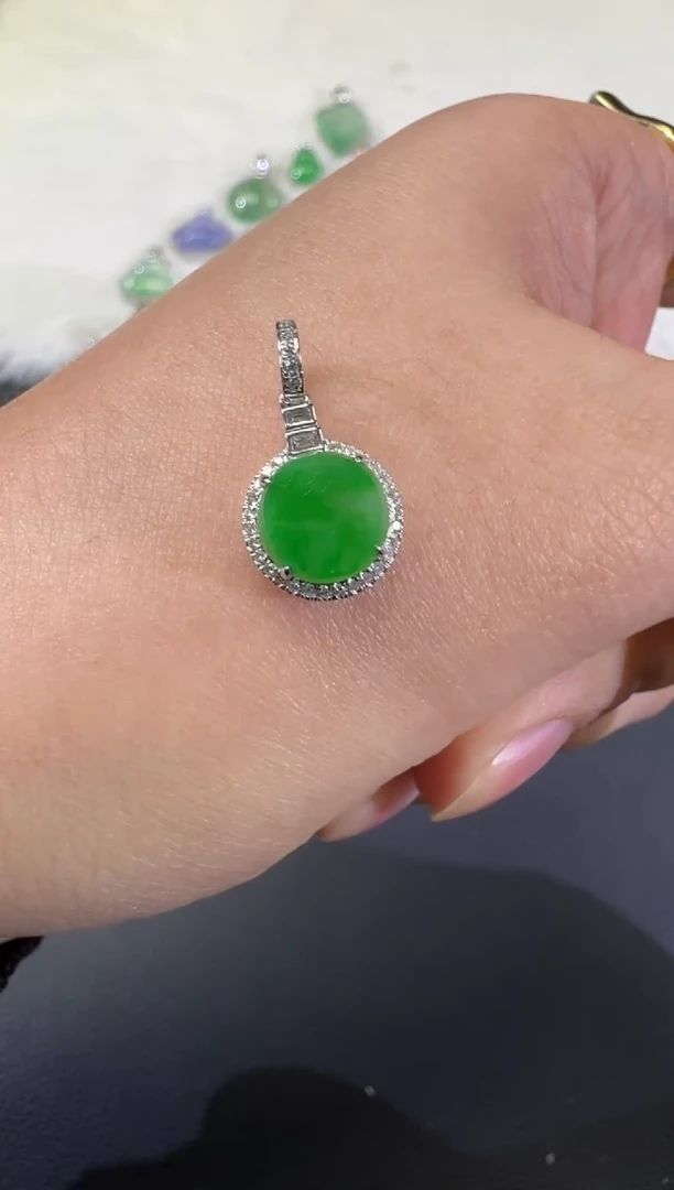 吊坠(不含链)18K金镶嵌翡翠C181|2980