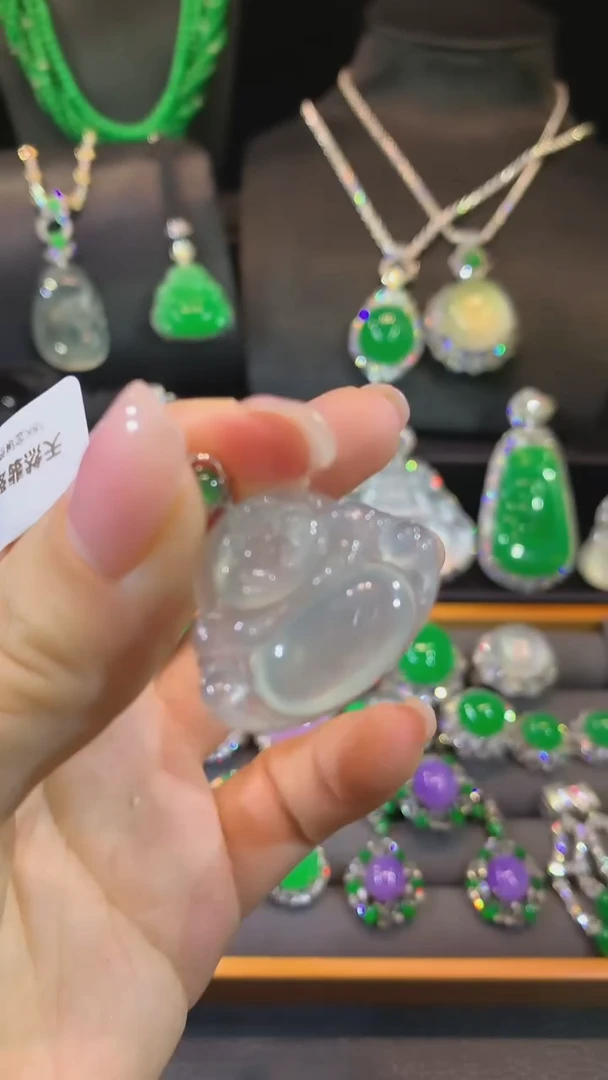 翡翠18K金镶嵌吊坠(不含链)吊坠