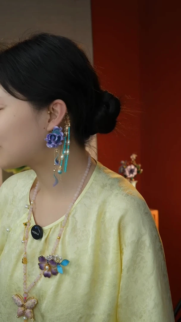 刺绣纯手工非遗国风饰品单只