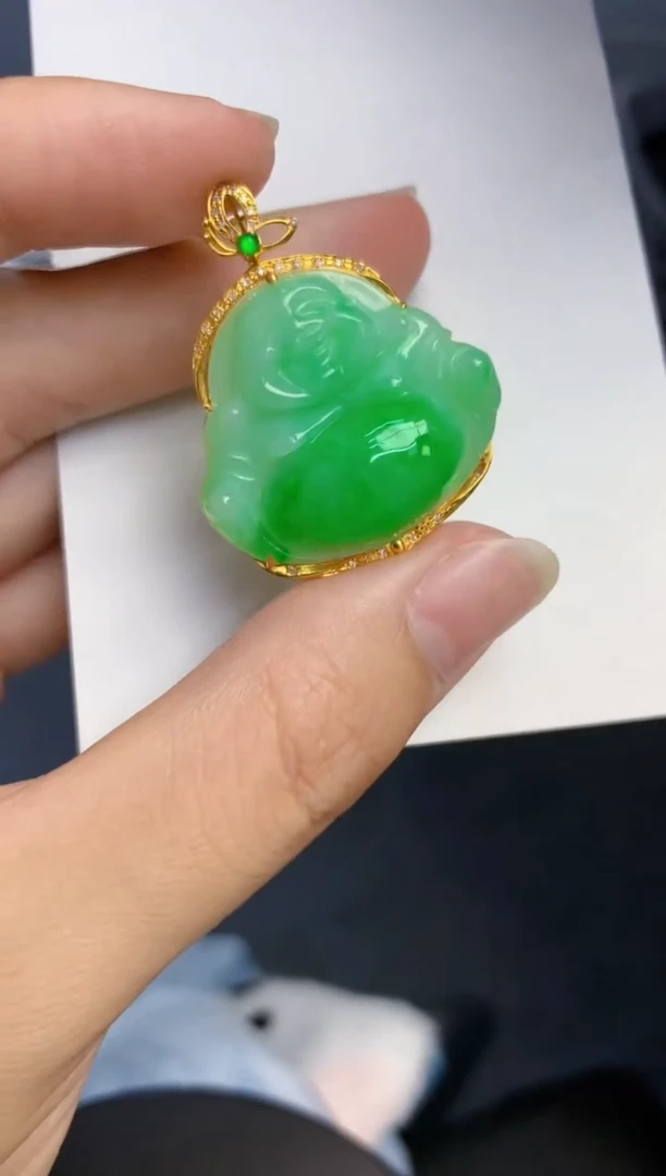 颈饰18K金镶嵌翡翠天然缅甸A货翡翠