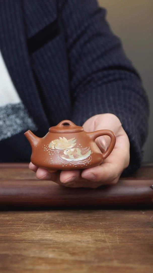 【闪购商品】紫砂茶壶110ml 泥绘子冶石瓢 家藏降坡泥