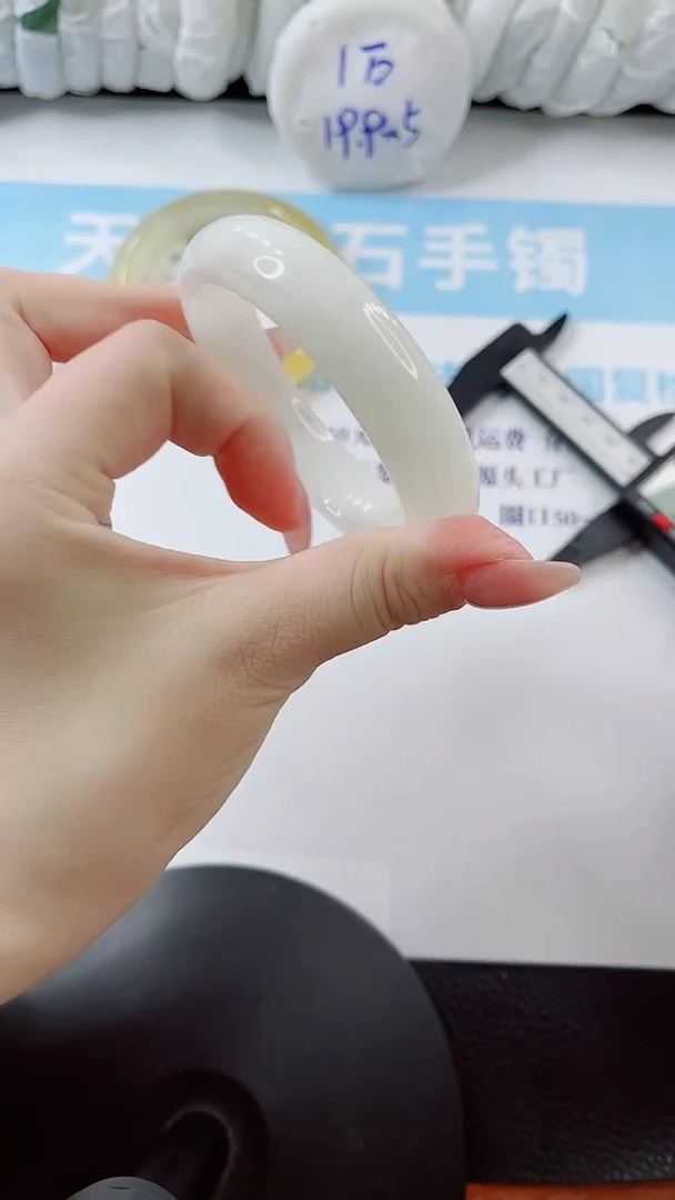 和田玉手镯未镶嵌多样性发货L313