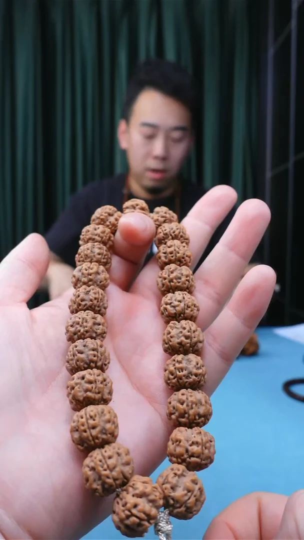 【闪购商品】金刚菩提手串14+原桩小花王手持