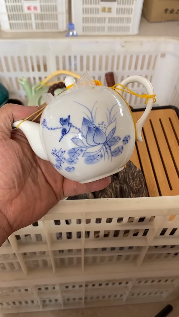 无运费险有瑕疵的摄影的产品有使用过的痕迹有点脏介意勿拍