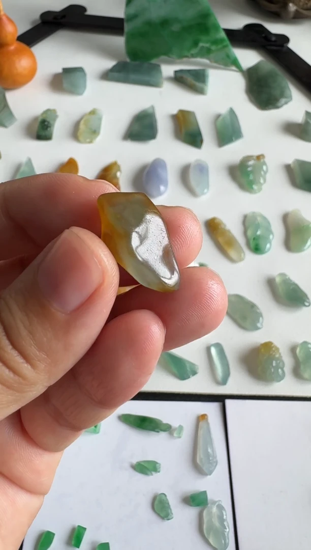 定制翡翠未镶嵌随形22-13.1-6.3