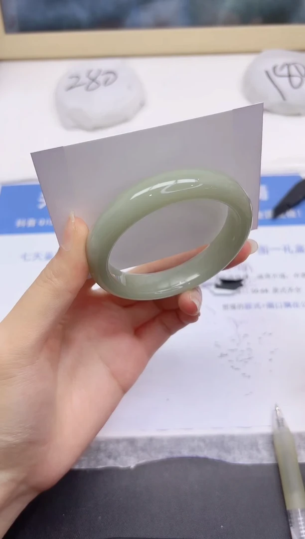 石英质玉手镯未镶嵌14-54.2