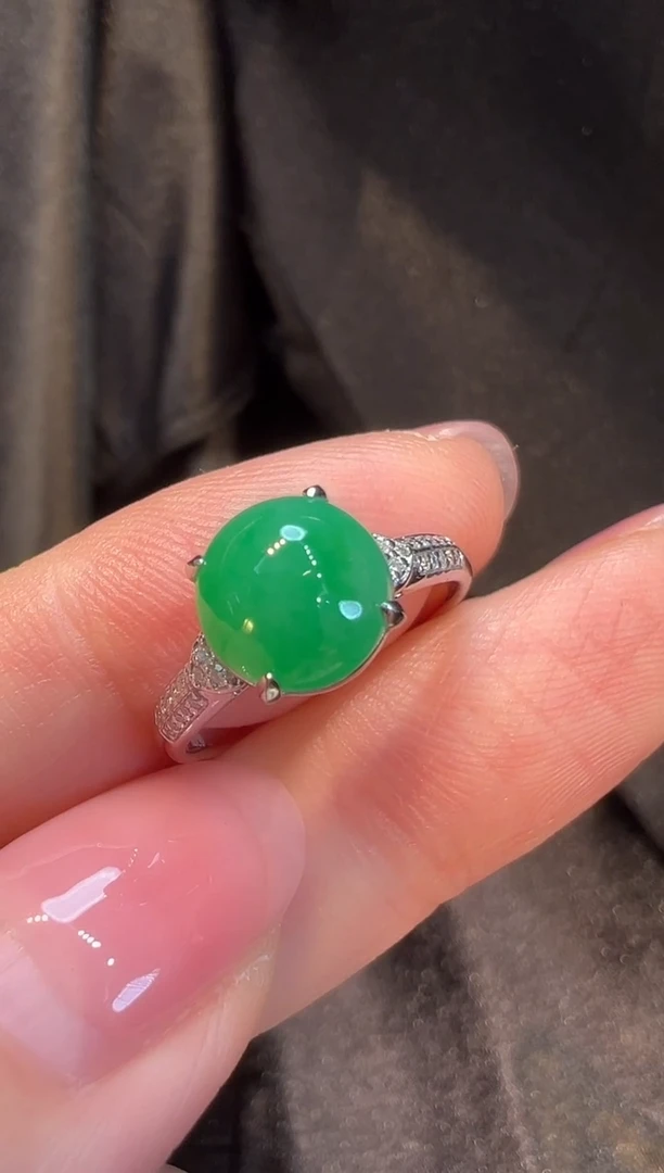 18K金镶嵌戒指翡翠L6