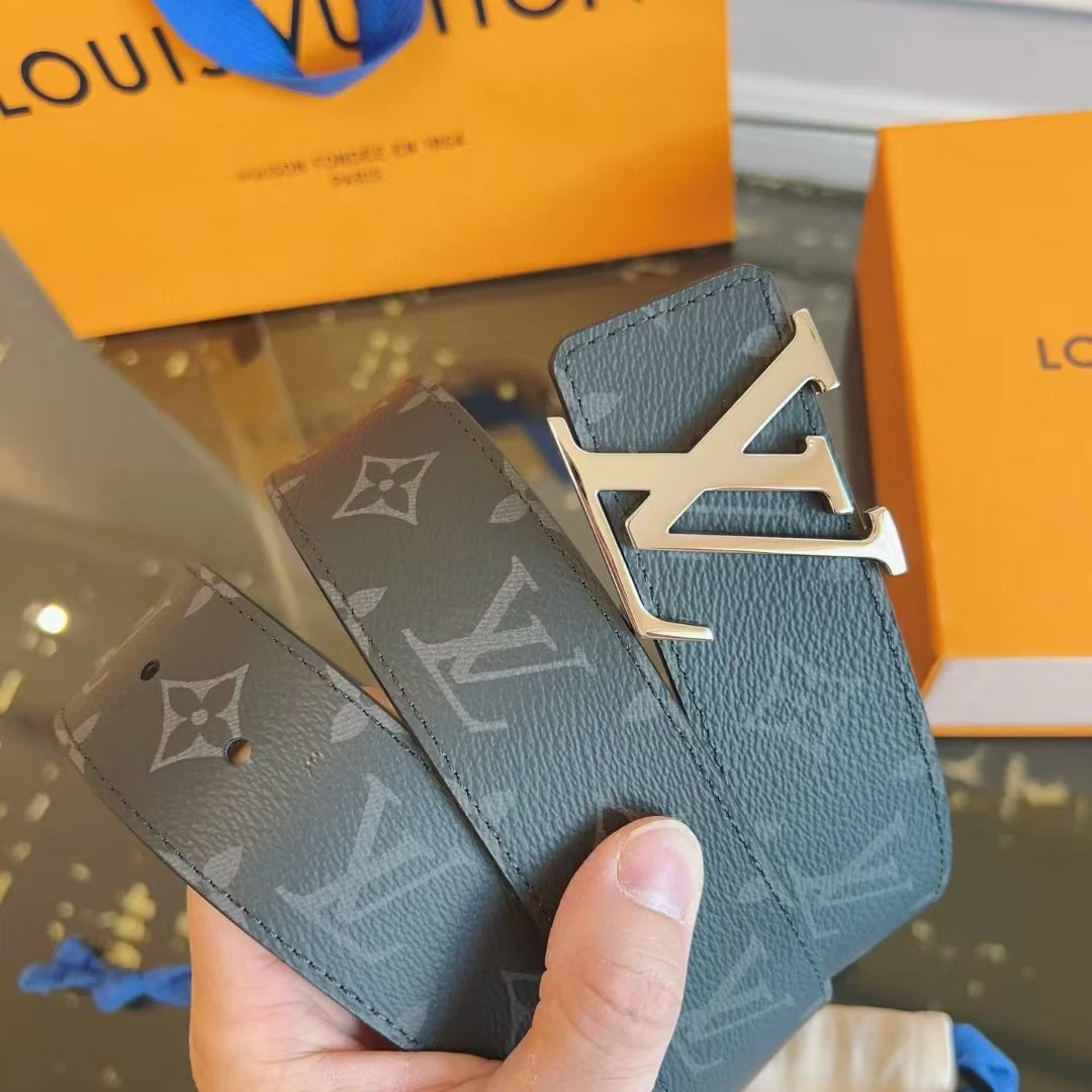 LouisVuitton/路易威登黑色字母印花牛皮 皮带 男款 【99新】