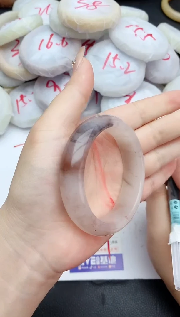 石英质玉手镯未镶嵌201+55/56