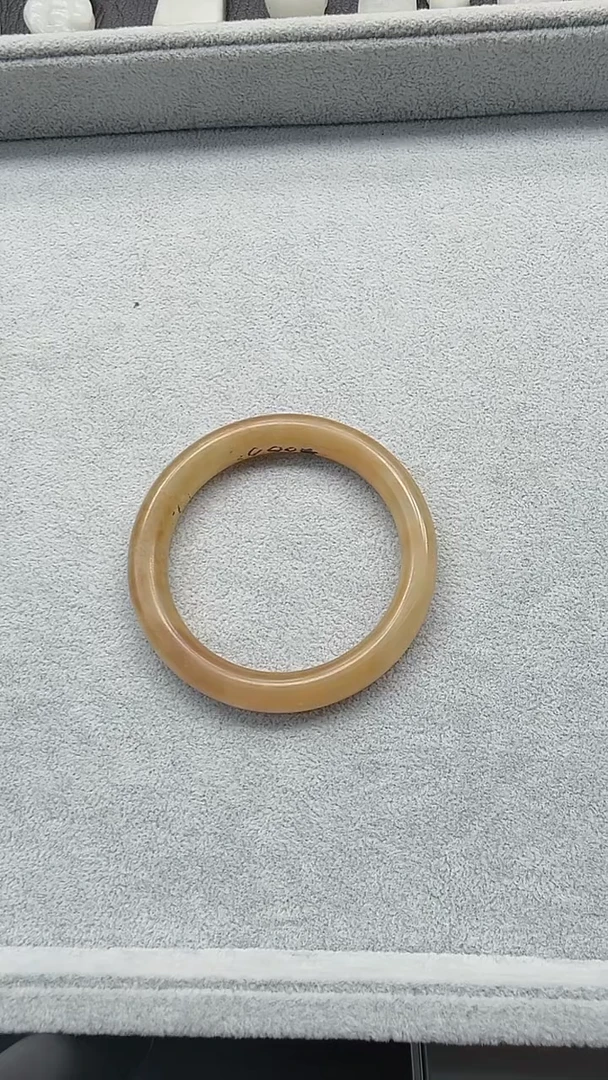 和田玉手镯未镶嵌652圈口56.1