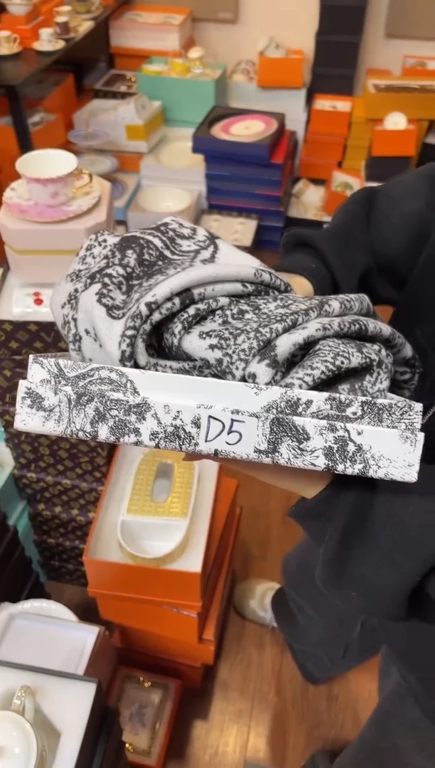 杯鸿辉家品牌瓷器，京东包邮！