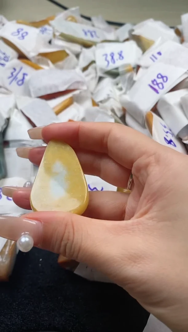 翡翠裸石翡翠挂件裸石