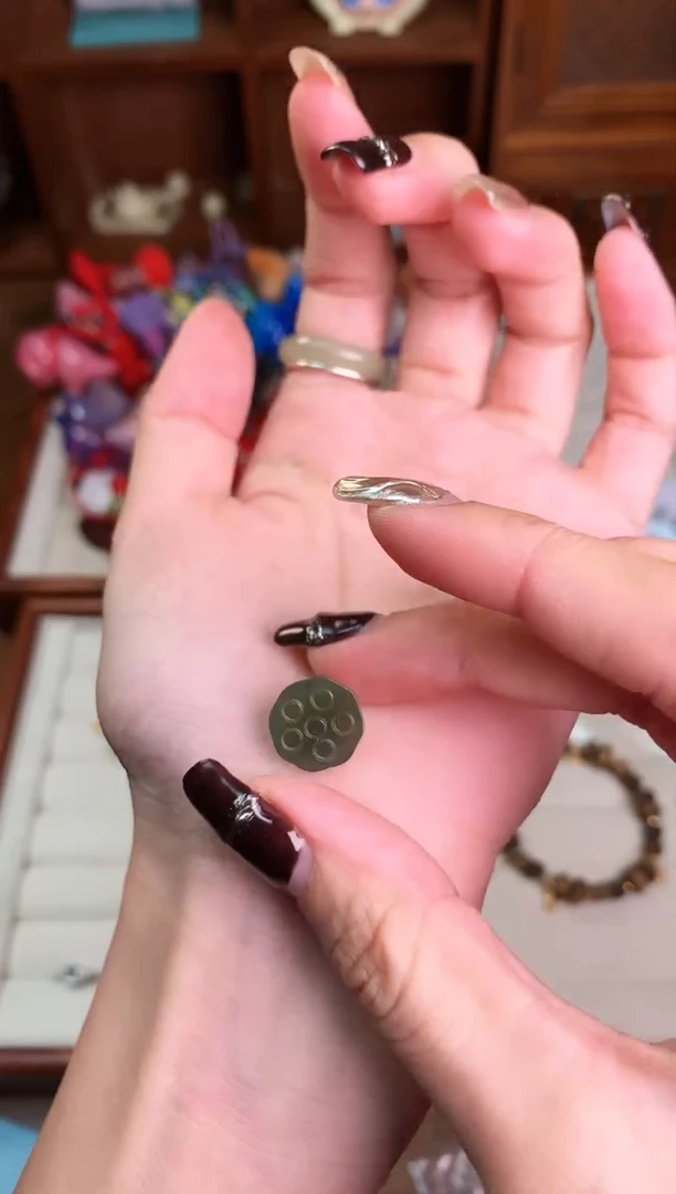 【闪购商品】和田玉吊坠(不含链)未镶嵌莲蓬-酒理