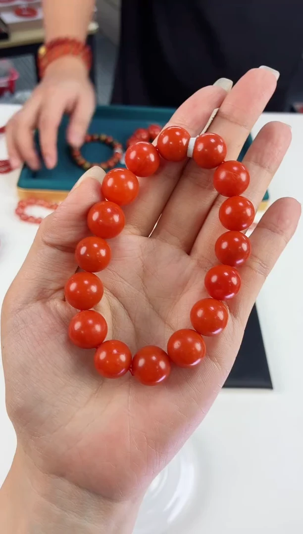 未镶嵌滴水洞哑光手串13+南红玛瑙一个/条