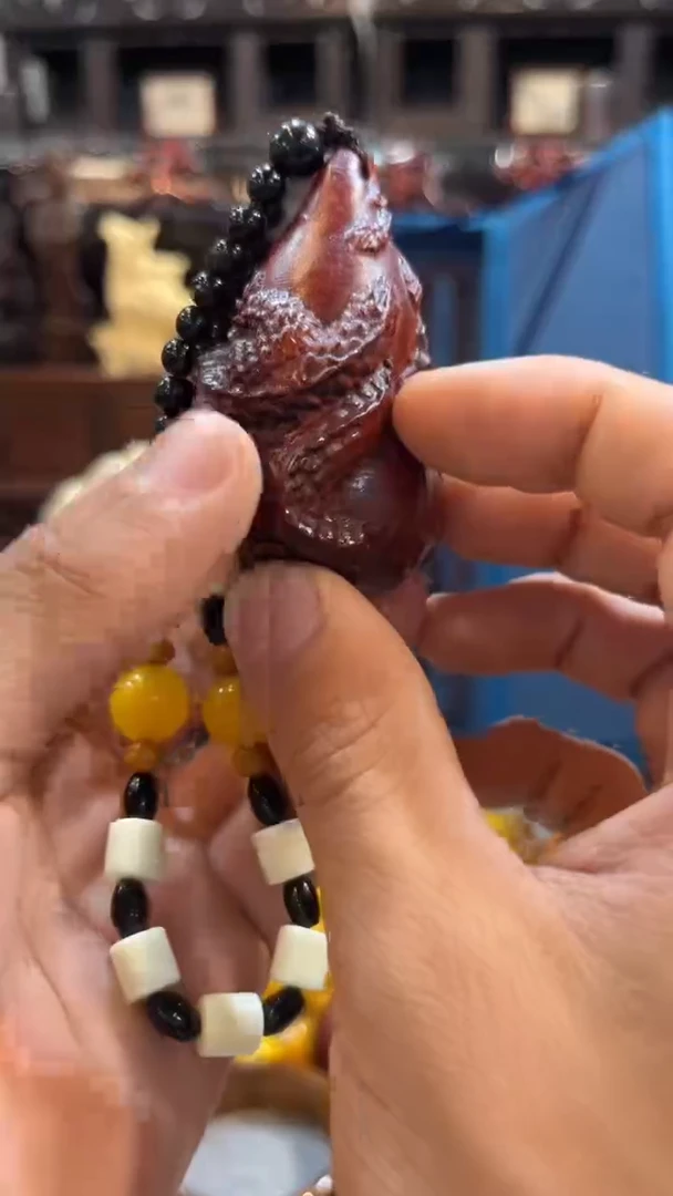 檀香紫檀（小叶紫檀）龙葫芦手把件