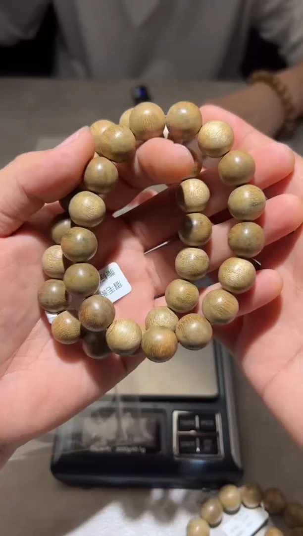 沉香手串老西马13mm/12克 多样性发其一