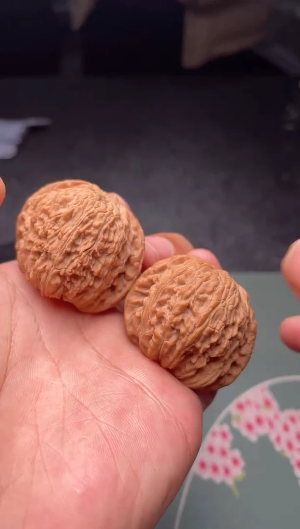 把件文玩核桃a169  泥鳅背 40尺